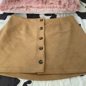 Cute suede skirt